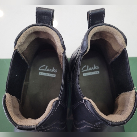 Clarks Leather Lug Sole Chelsea Boots - Picture 7 of 11